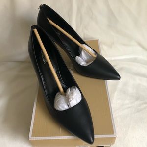 MICHAEL Michael Kors “Dorothy Flex Pump”